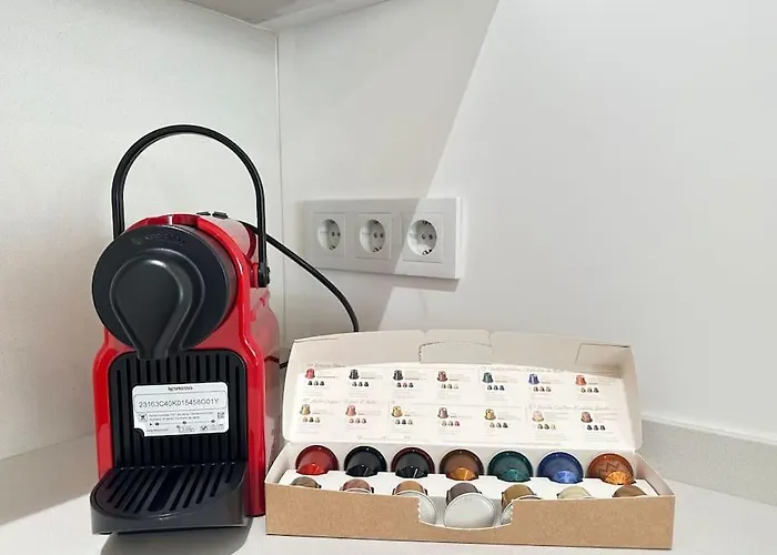 Jacinto Benavente 15, 1s Con Parking Gratis By Ybh * Vigo